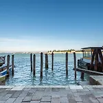 Hotel Vecellio Venice On The Lagoon